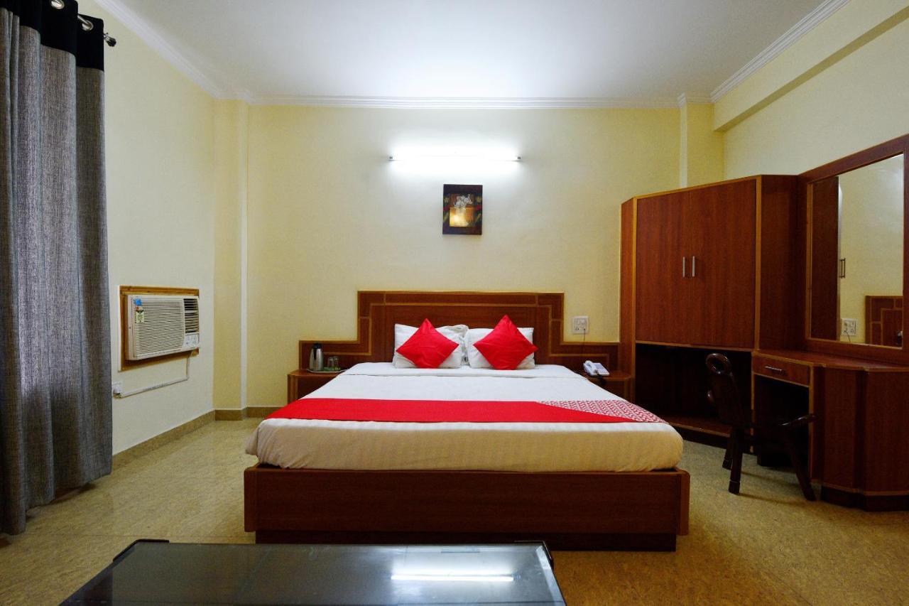 Capital O 4747 Imperial Hotel Katra Katra  Esterno foto